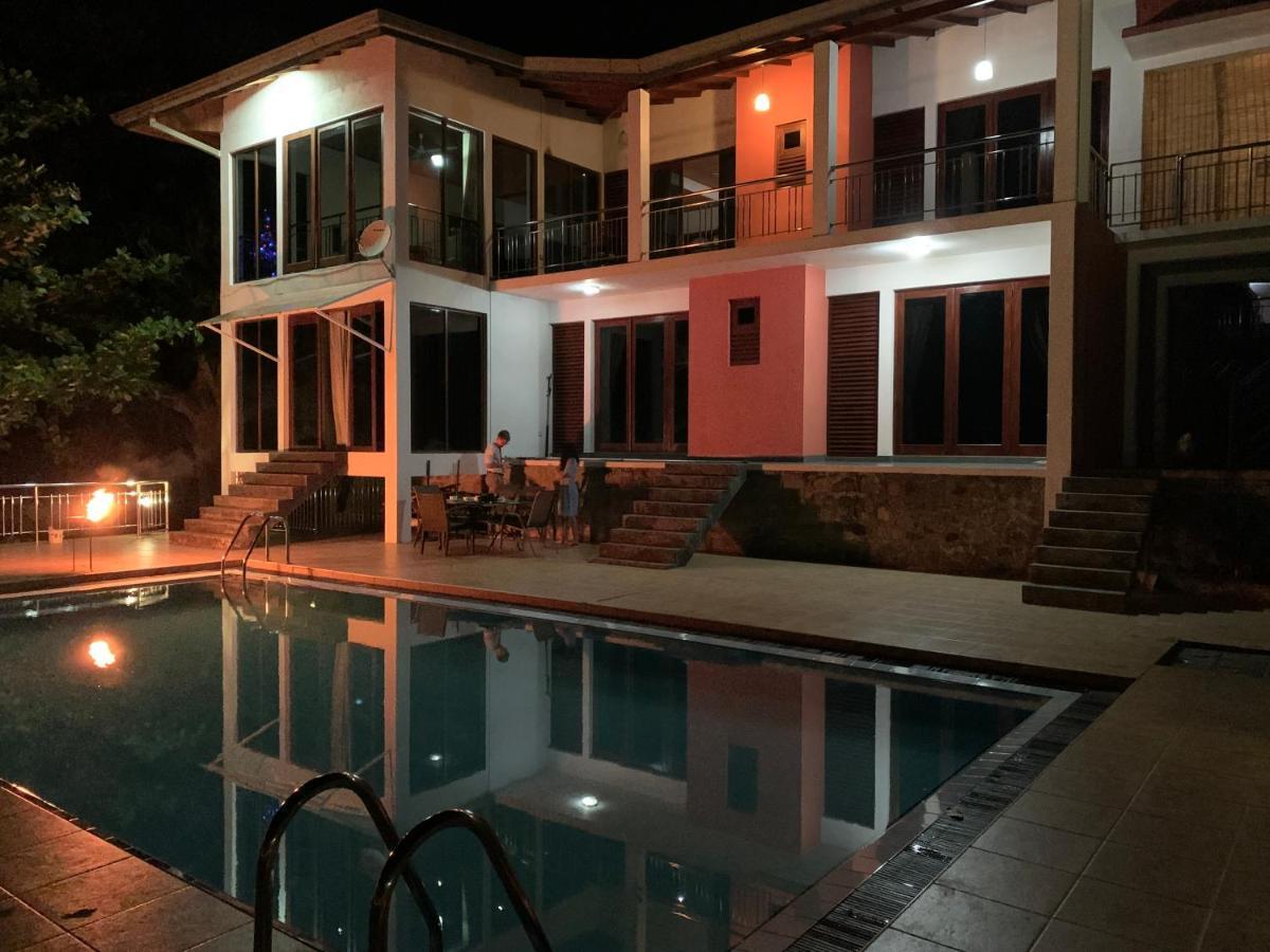 Lotus Villa Kandy Peradeniya Exterior photo